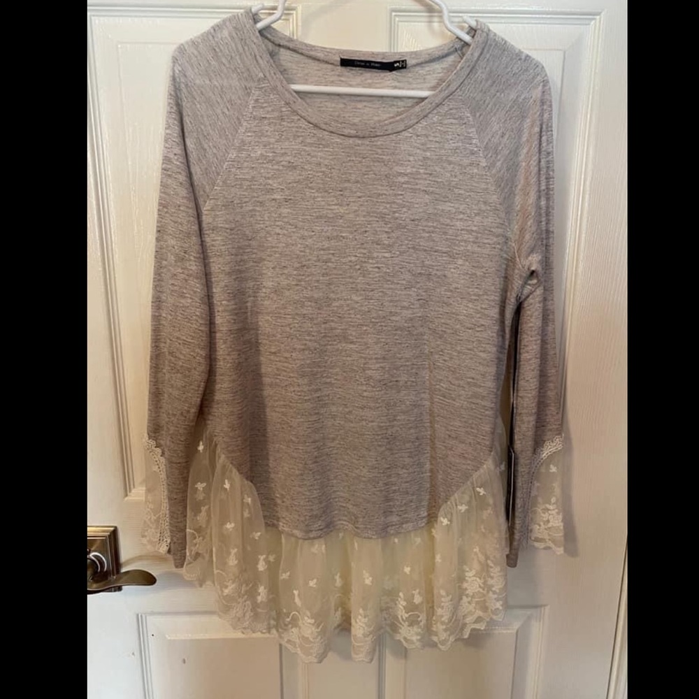 Gray Top Size S WITH TAGS!